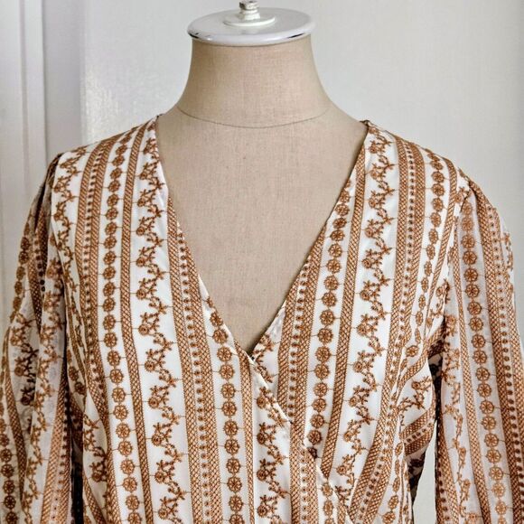 Calvin‎ Klein Women's Cream & Tan Floral Embroidered Belted Faux Wrap Dress S - Picture 3 of 10